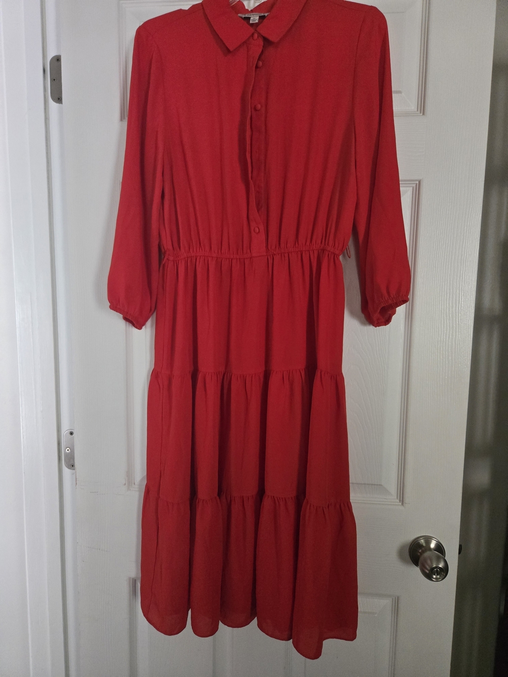Women's Red Tiered Button-Front Midi Dress - Nannette Lapore